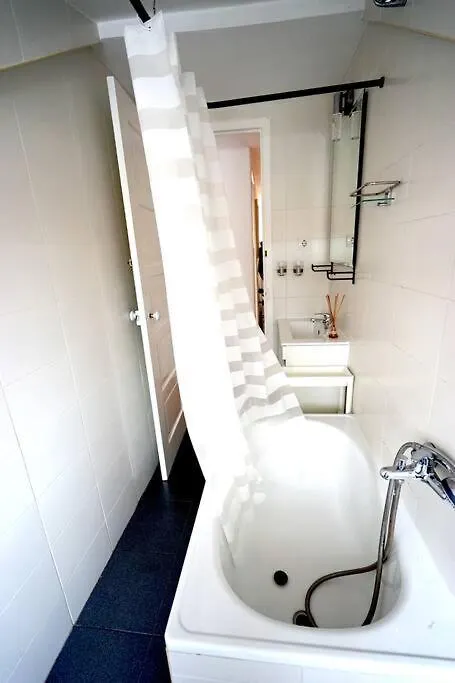 Cruz Cozy Apartment 3º Lisbon