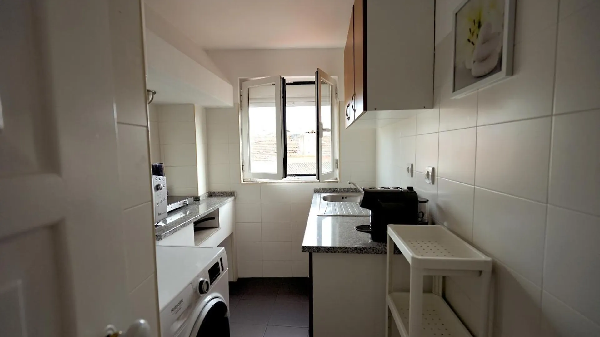 Cruz Cozy Apartment 3º Lisbon